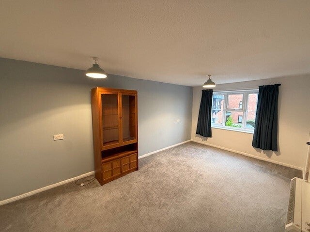 Flat Cobden Avenue in Peterborough
