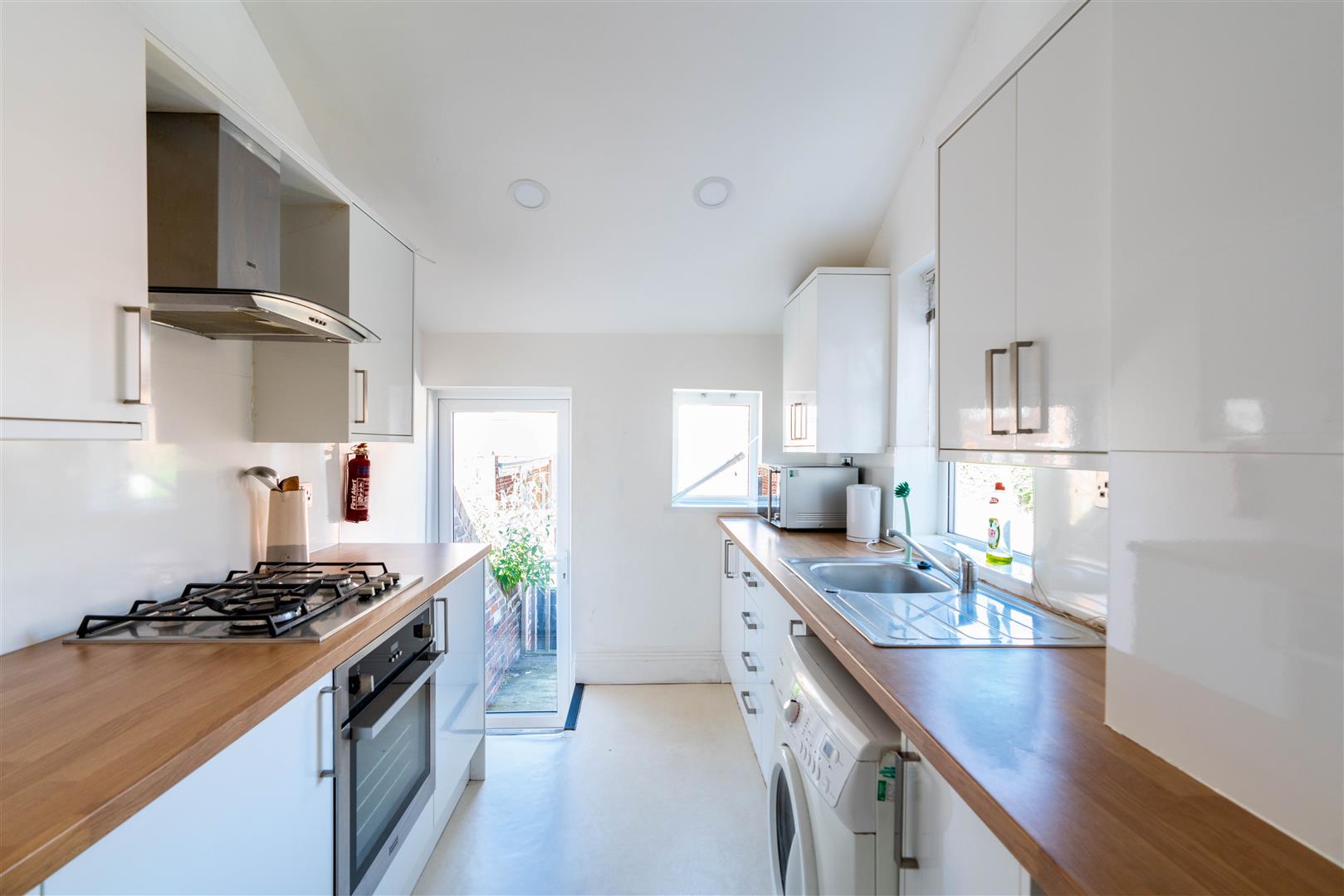 Flat Dinsdale Road in Newcastle upon Tyne