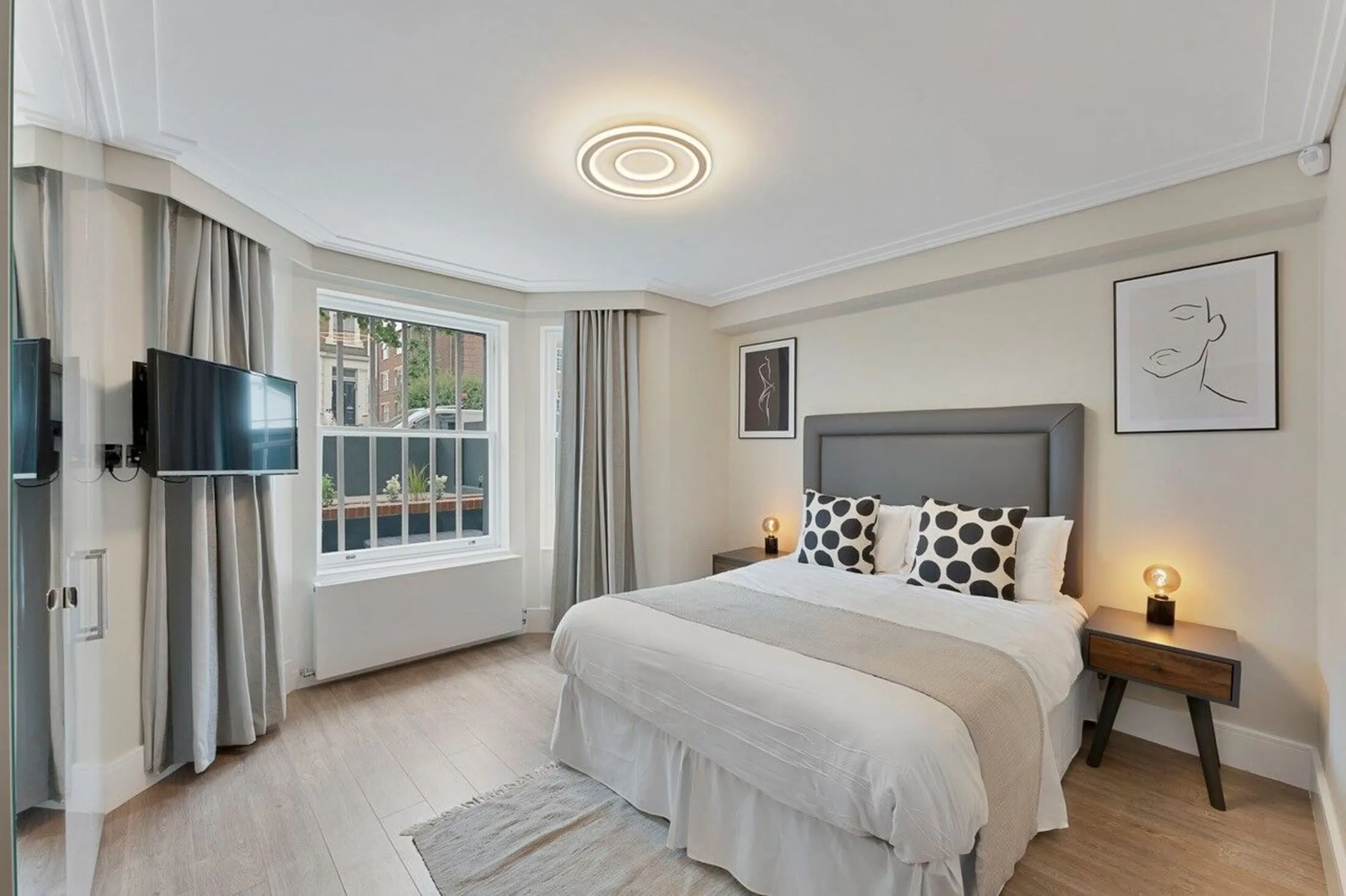 Flat Lancaster Road in Greater London