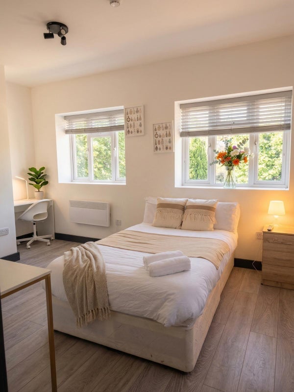 Flat Hamilton Park in Greater London