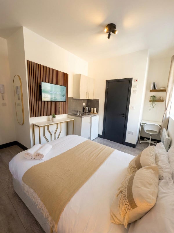 Flat Hamilton Park in Greater London