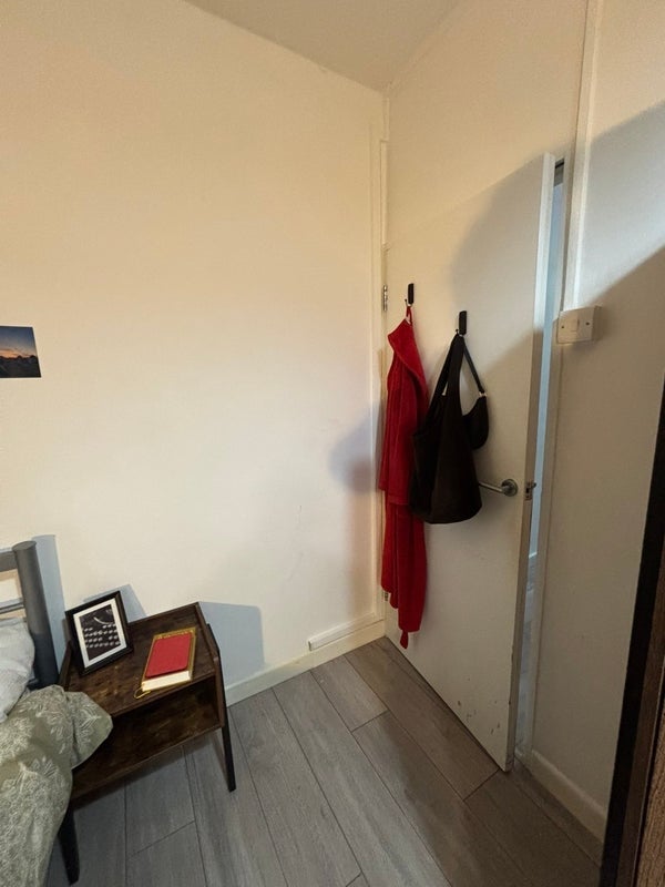 Room Harrison Street in Greater London