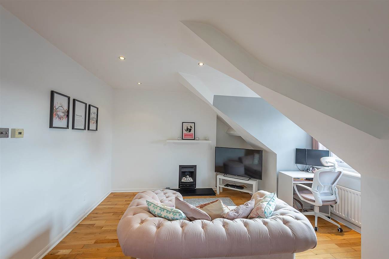 Flat Heaton Road in Newcastle upon Tyne