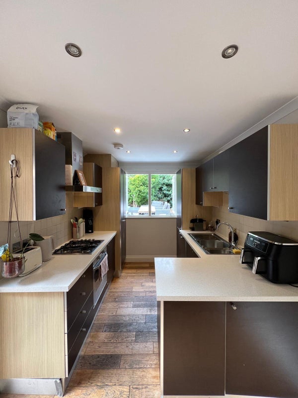 Room Huddleston Road in Greater London