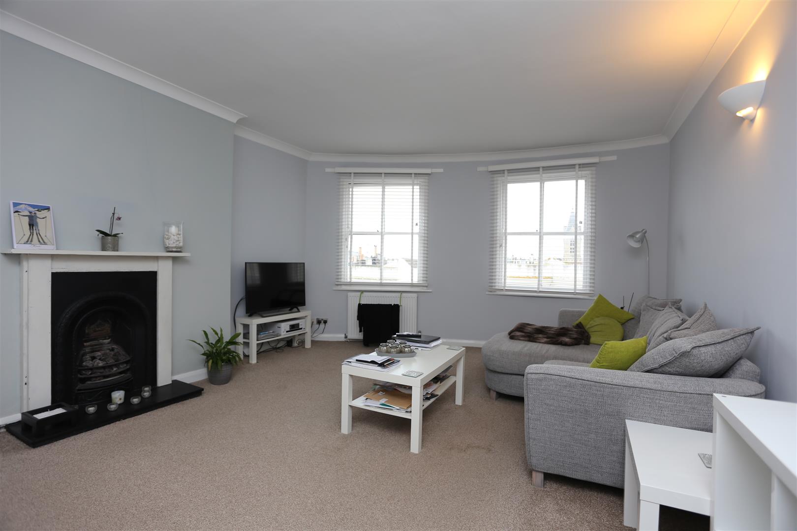Flat Lansdowne Place in Hove