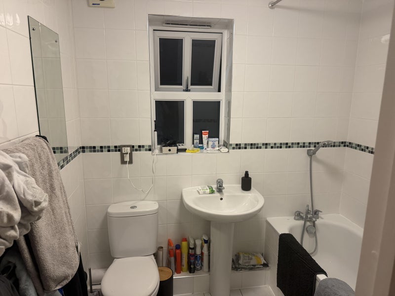 Room Stort Road in East Hertfordshire