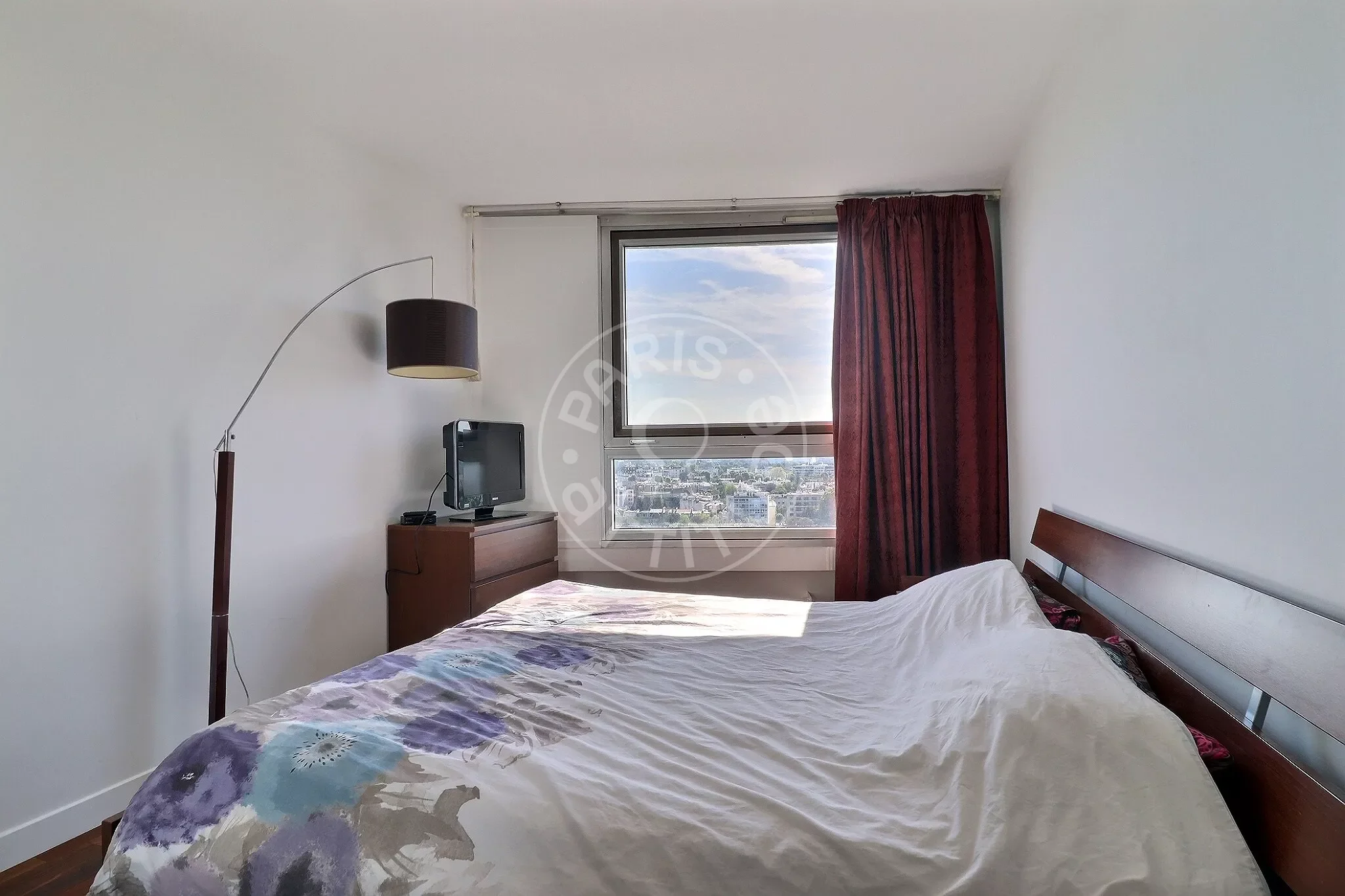 Flat Quai de Dion Bouton in Puteaux