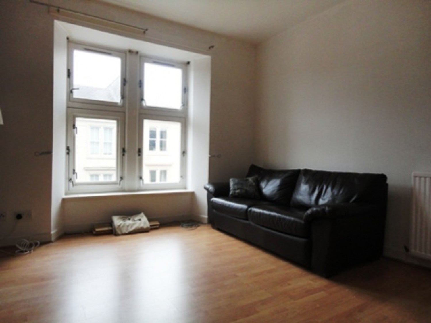 Flat Willowbank Street in Glasgow