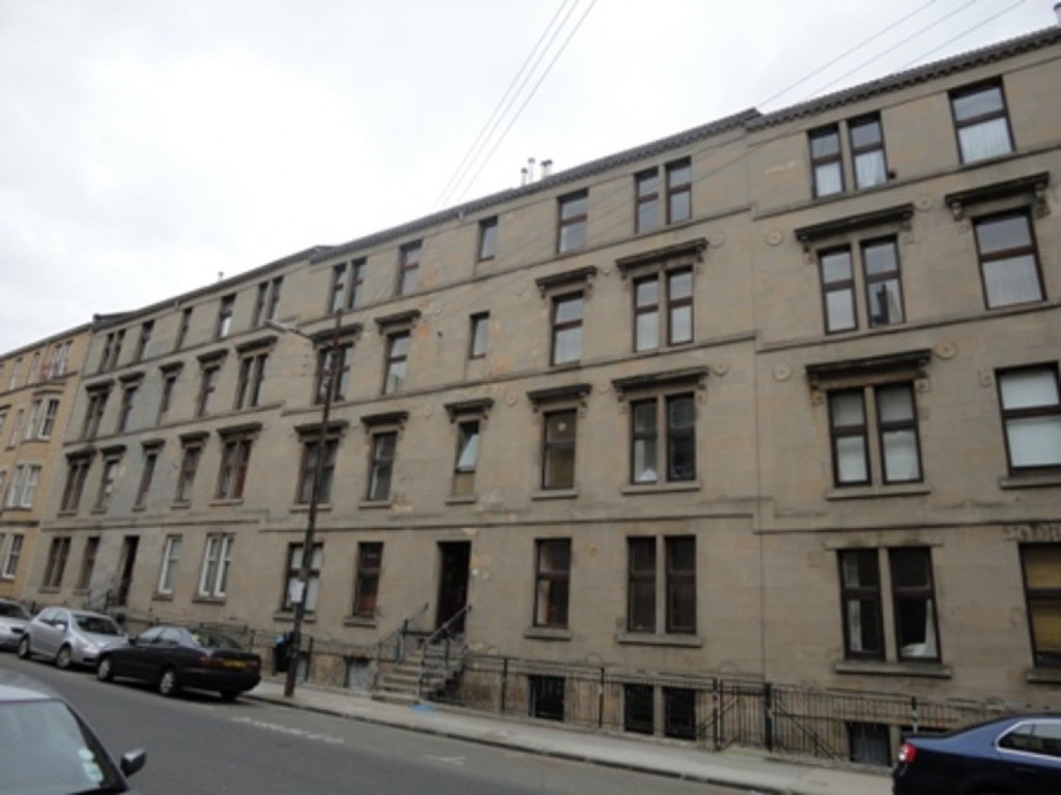 Flat Willowbank Street in Glasgow
