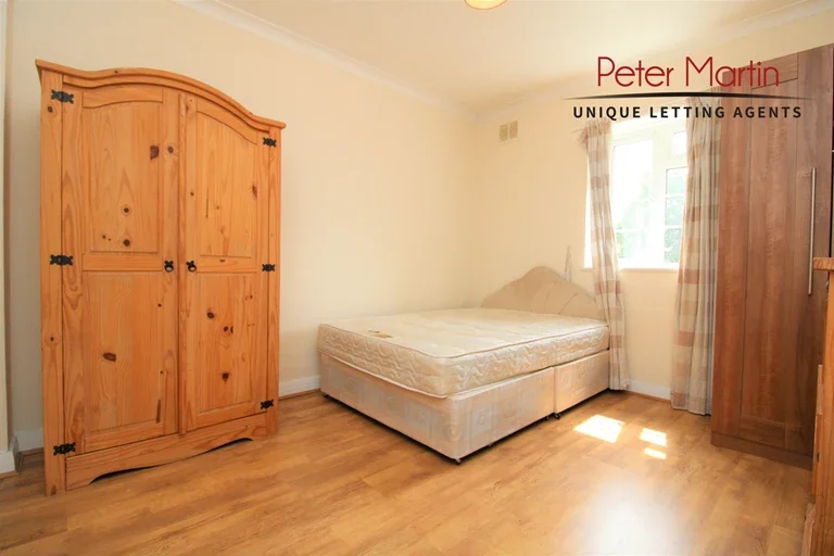 Flat Portsdown Mews in Greater London