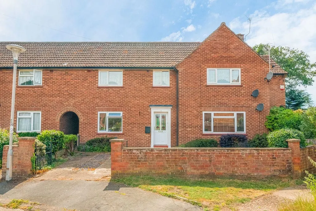 Flat Anslow Gardens in Iver