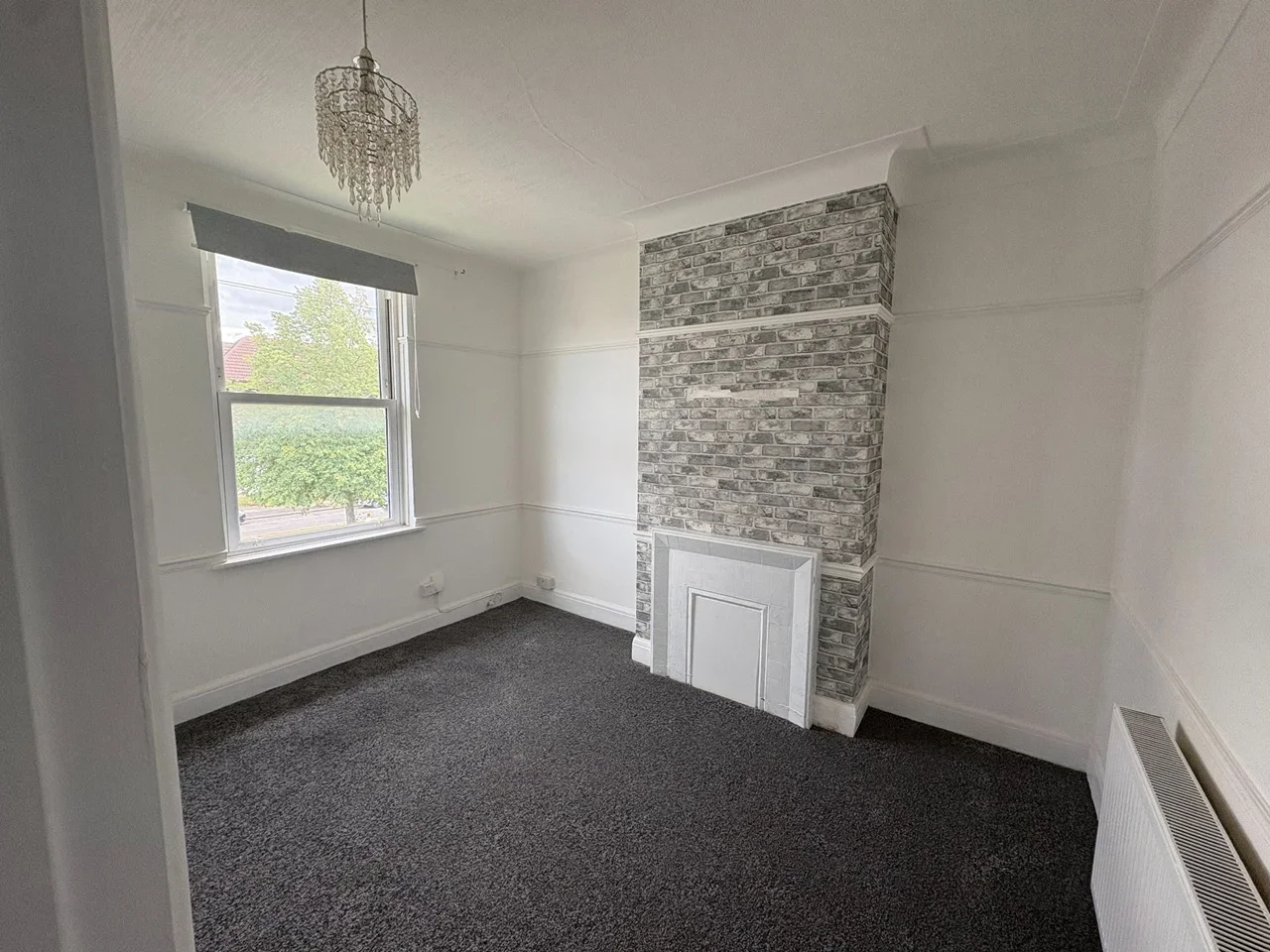 Flat Becontree Avenue in Greater London