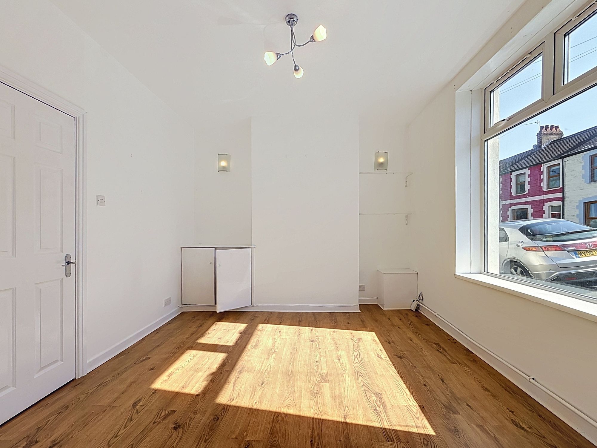 Flat Bradley Street in Cardiff