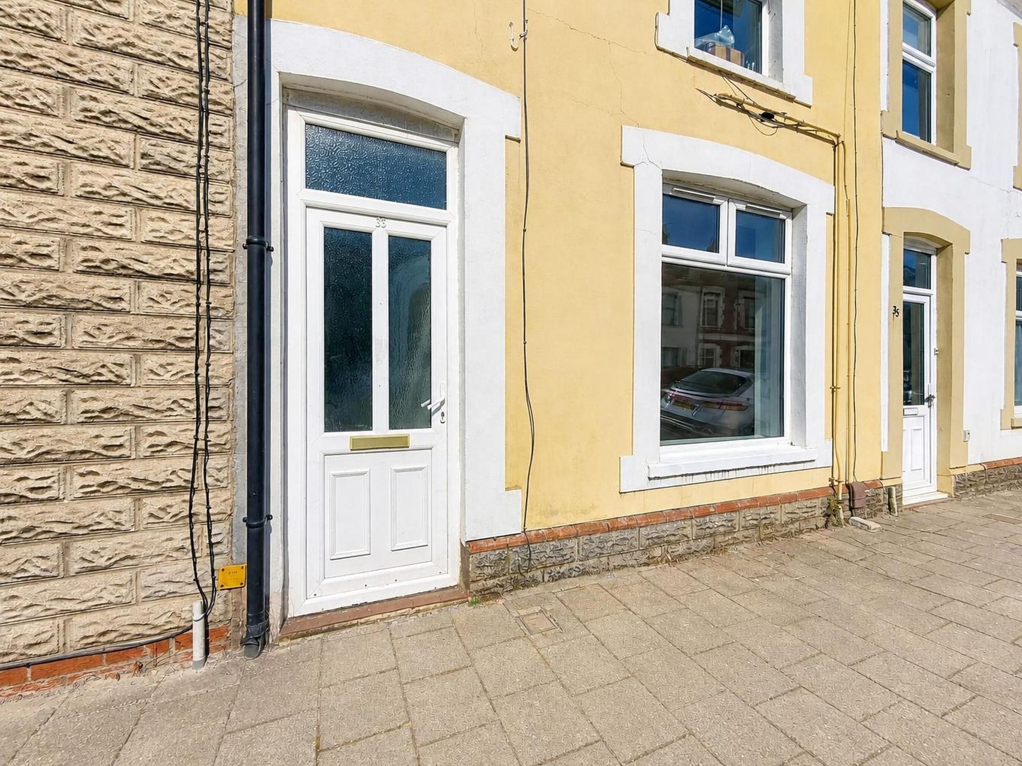 Flat Bradley Street in Cardiff