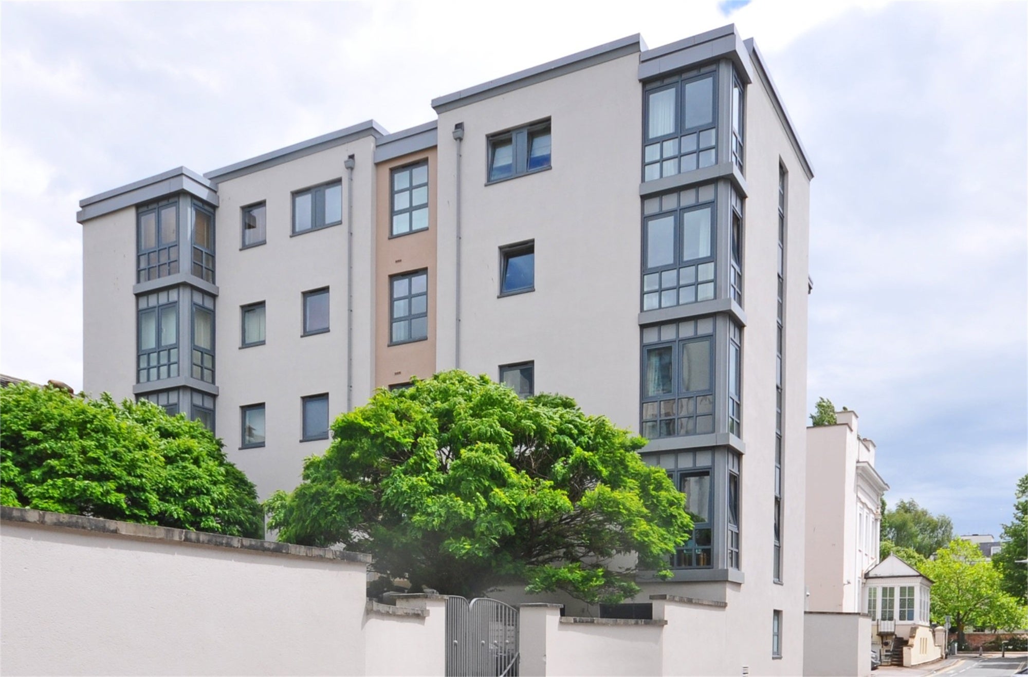 Flat Imperial Lane in Cheltenham
