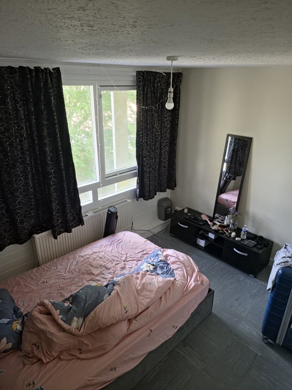 Room Harbridge Avenue in Greater London