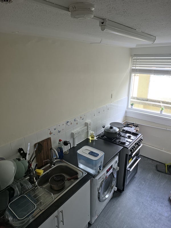 Room Harbridge Avenue in Greater London