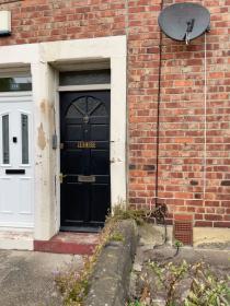Flat Warwick Street in Newcastle upon Tyne