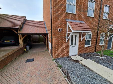 House Merriall Close in Ebbsfleet Garden City