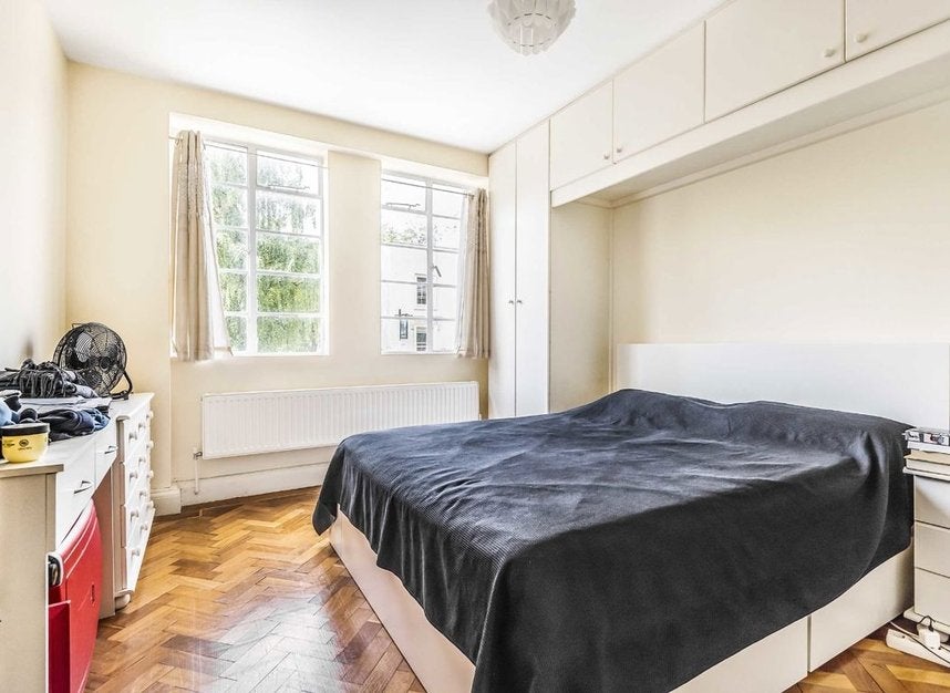 Flat Allitsen Road in City of Westminster