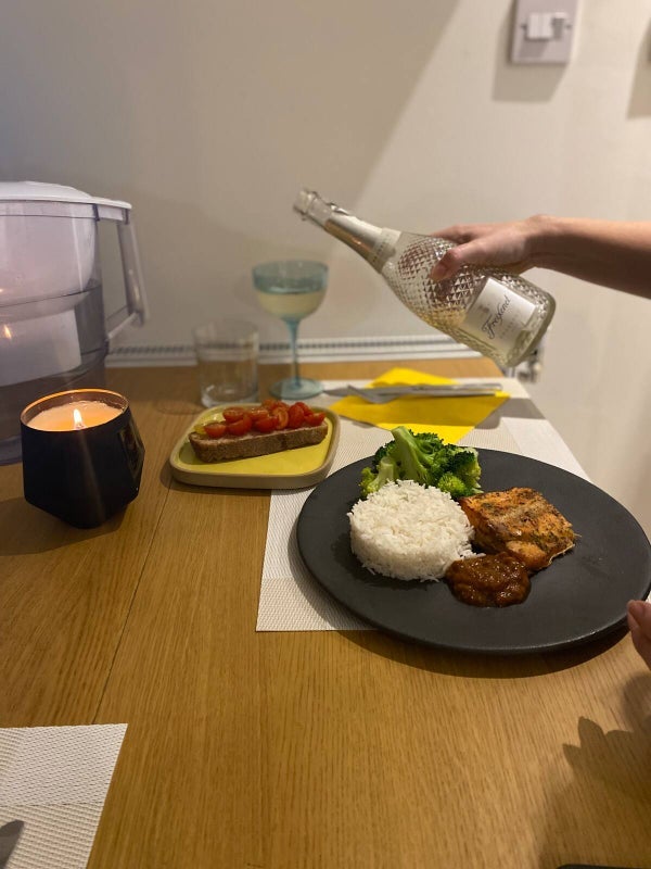 Room Broadwater Road in Greater London