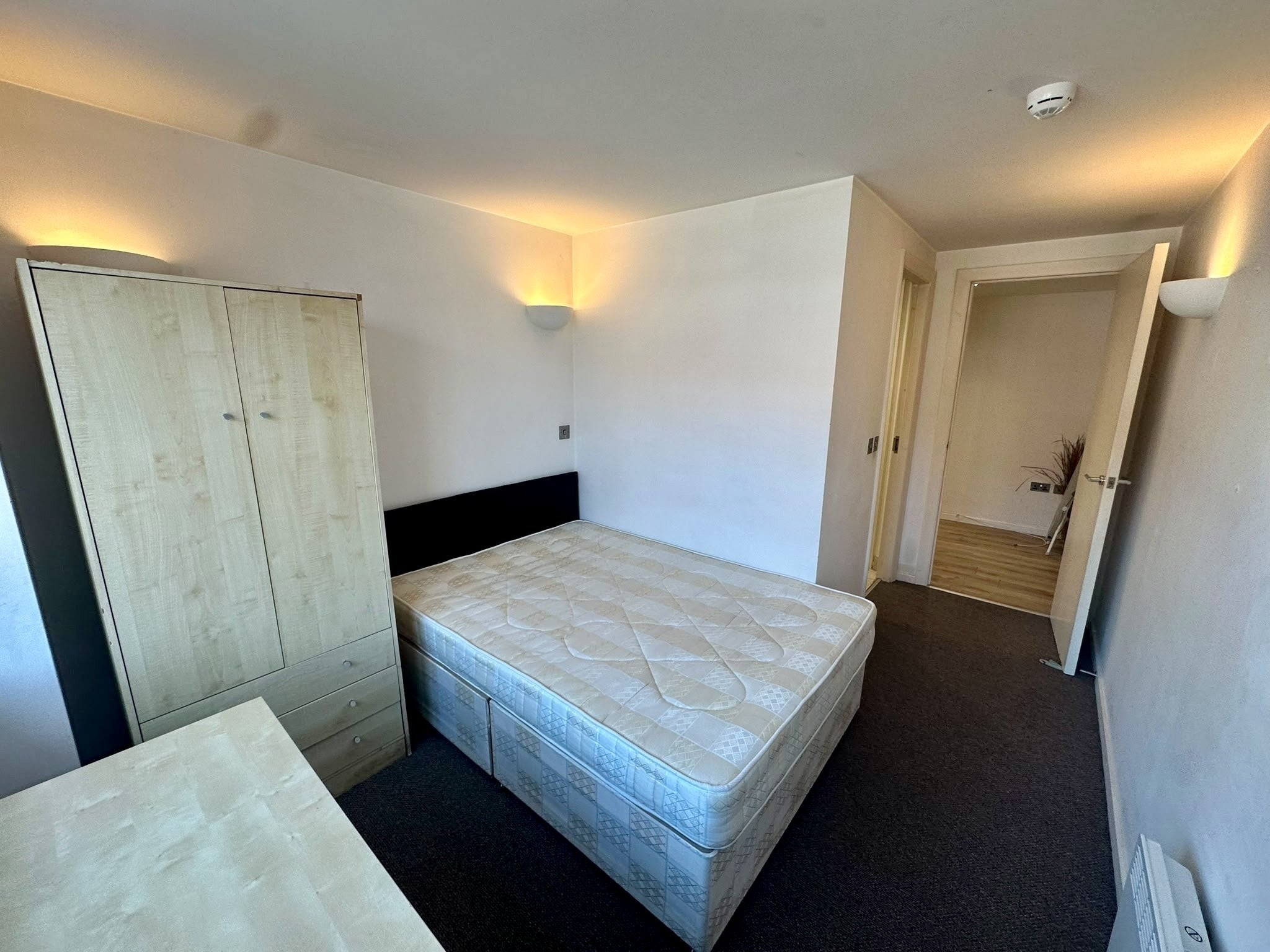Room Wellington Street in Leeds