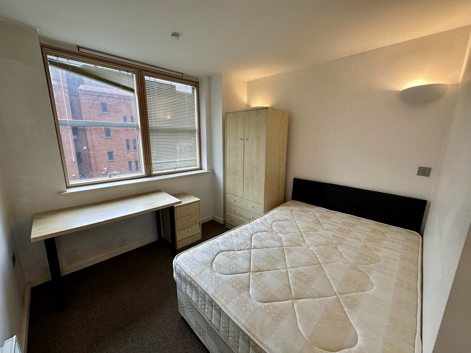 Room Wellington Street in Leeds