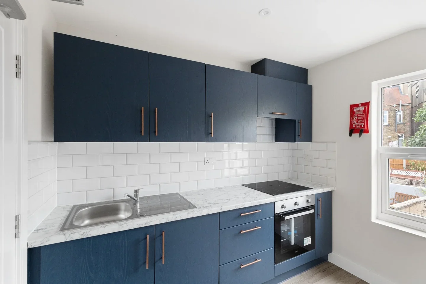 Flat Gladstone Road in Watford