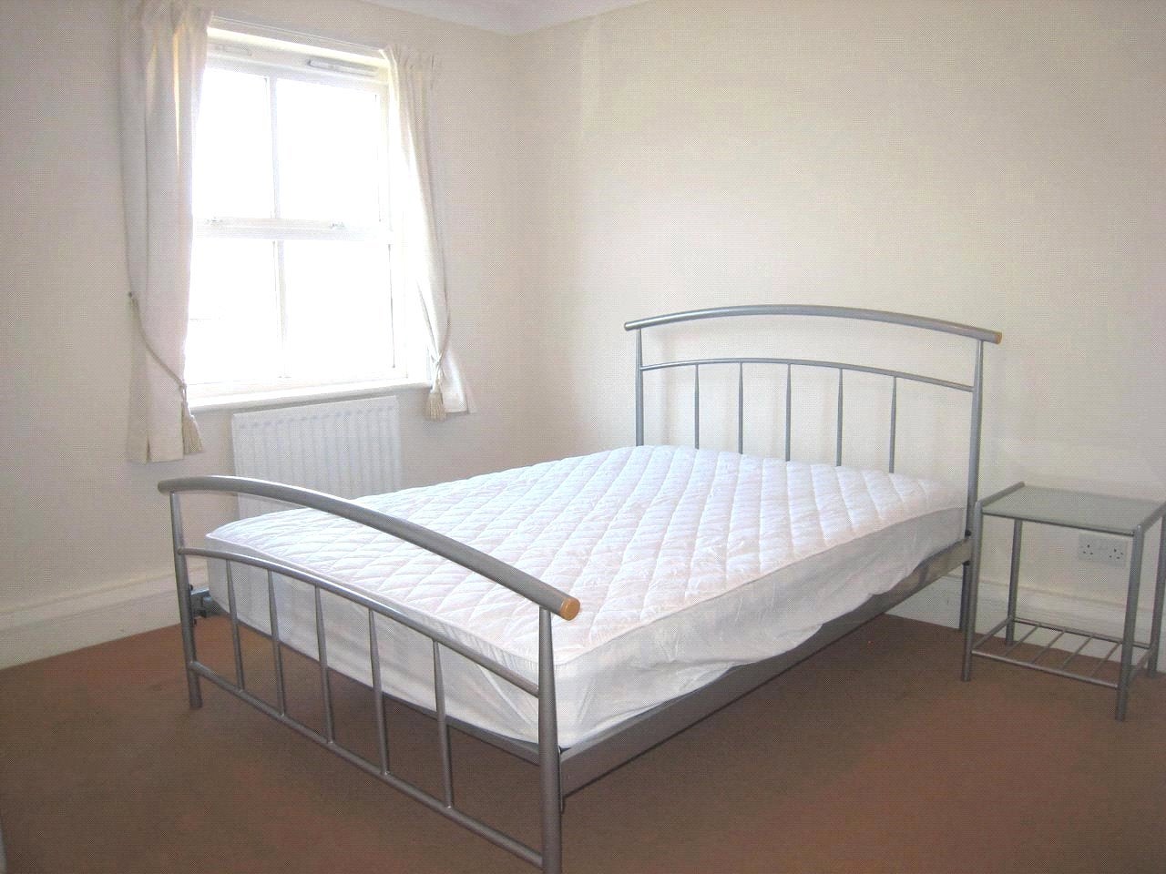 Flat Elm Grove in Manchester