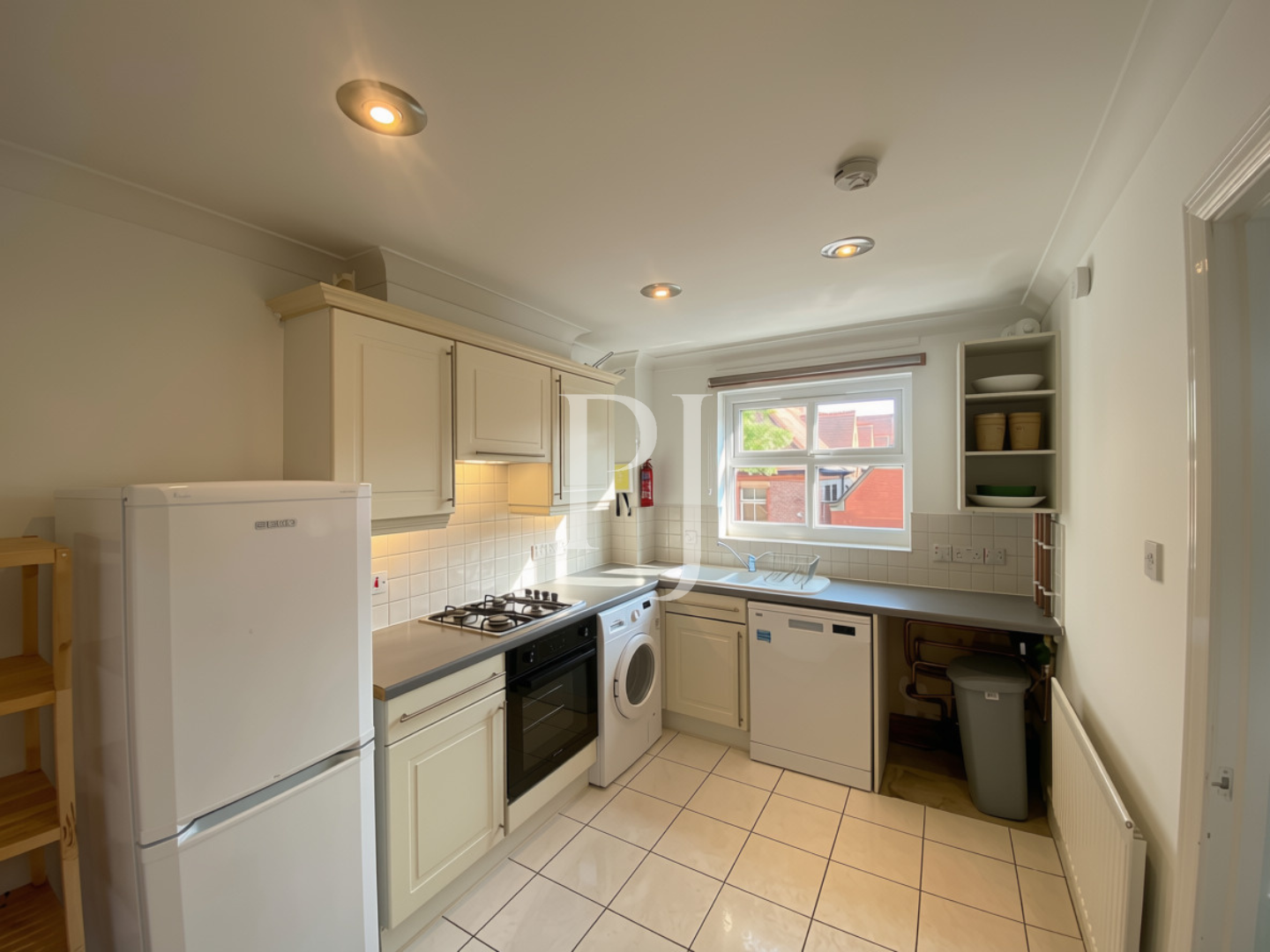 Flat Elm Grove in Manchester