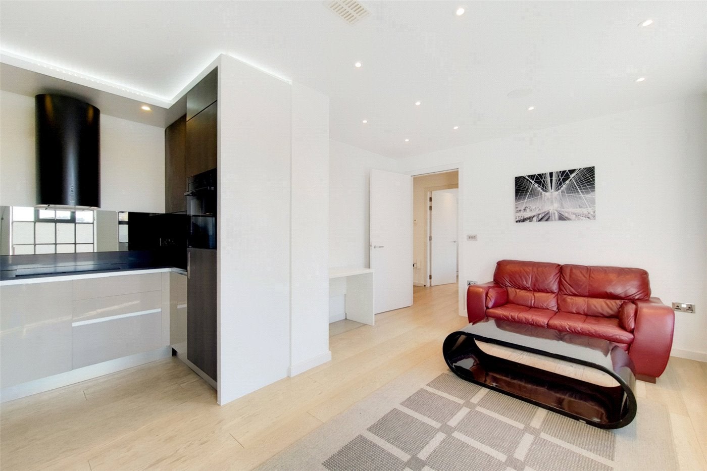Flat Fortess Road in Greater London