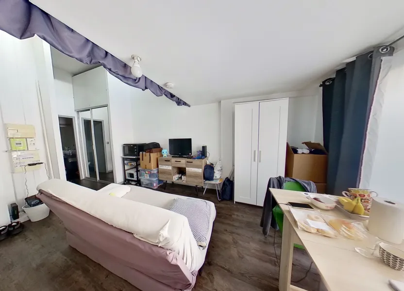 Room Rue Octavie in Villeurbanne