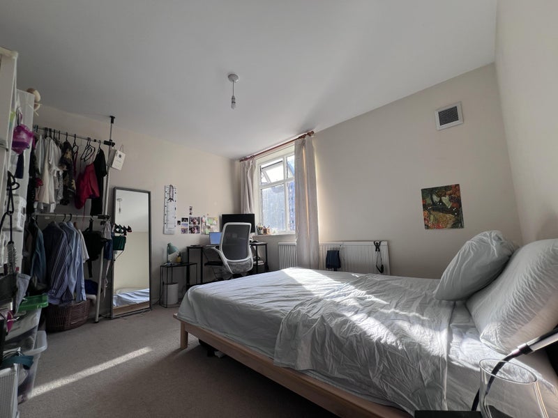 Room Roman Road in Greater London