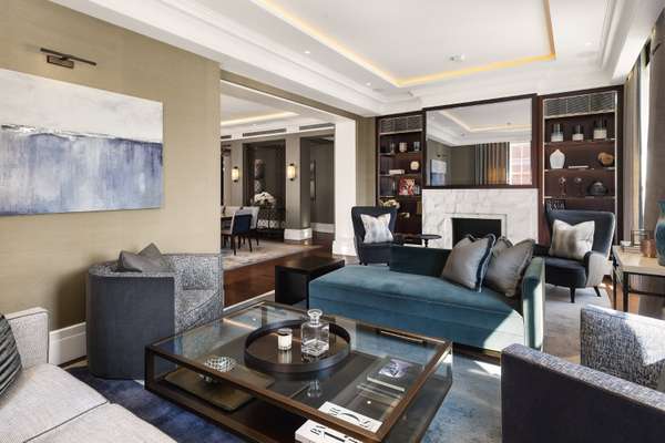 Flat Carlos Place in City of Westminster