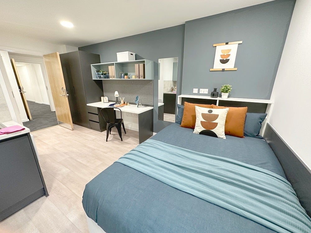 Room Hawkins Road in Colchester