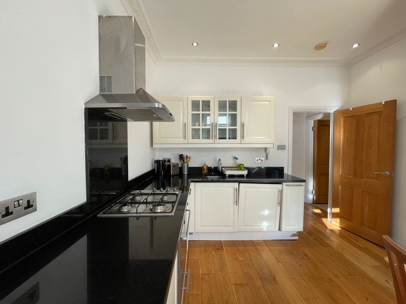 Flat Camden High Street in Greater London