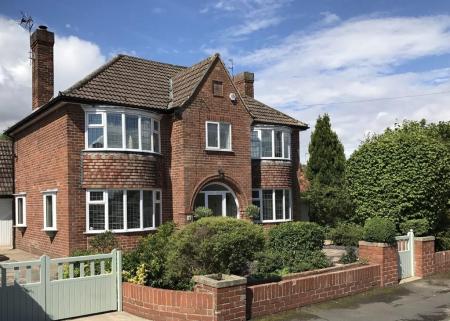 House Chantry Grove in Upper Poppleton