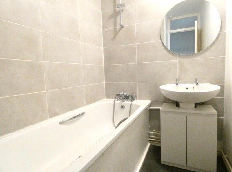 Room Vernon Road in Greater London