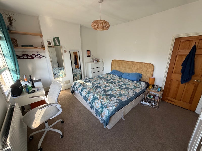 Room Choumert Road in Greater London