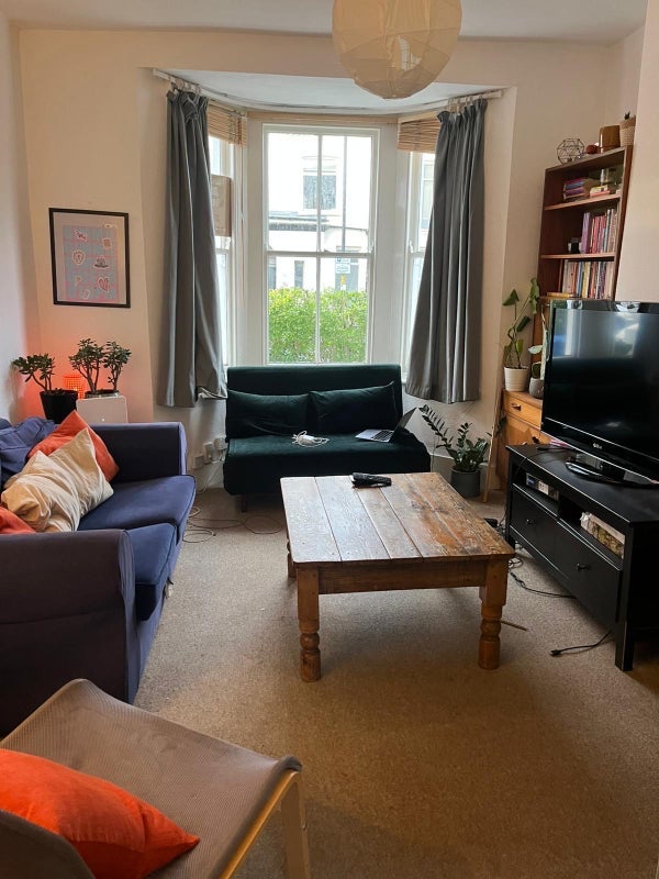 Room Choumert Road in Greater London