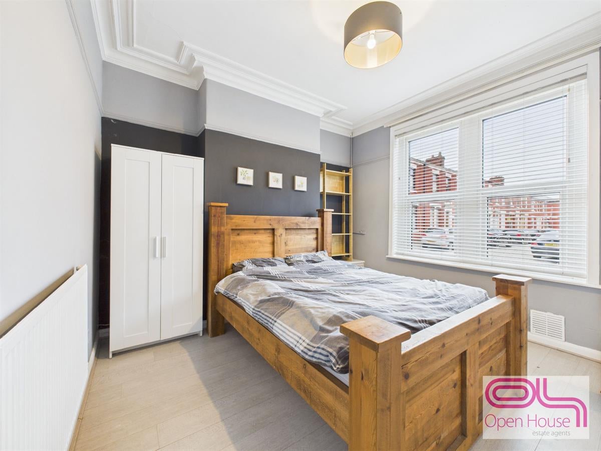 Room Plungington Road in Preston