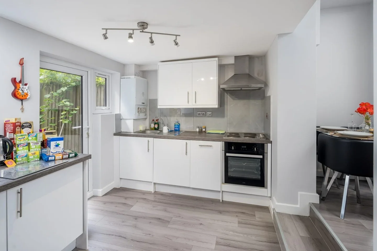 Flat Caedmon Road in Greater London