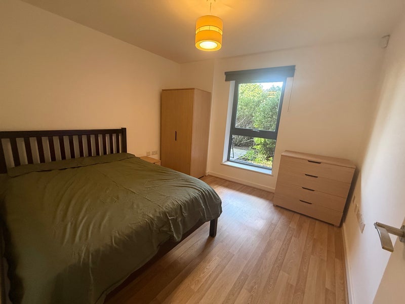 Flat Hamlets Way in Greater London