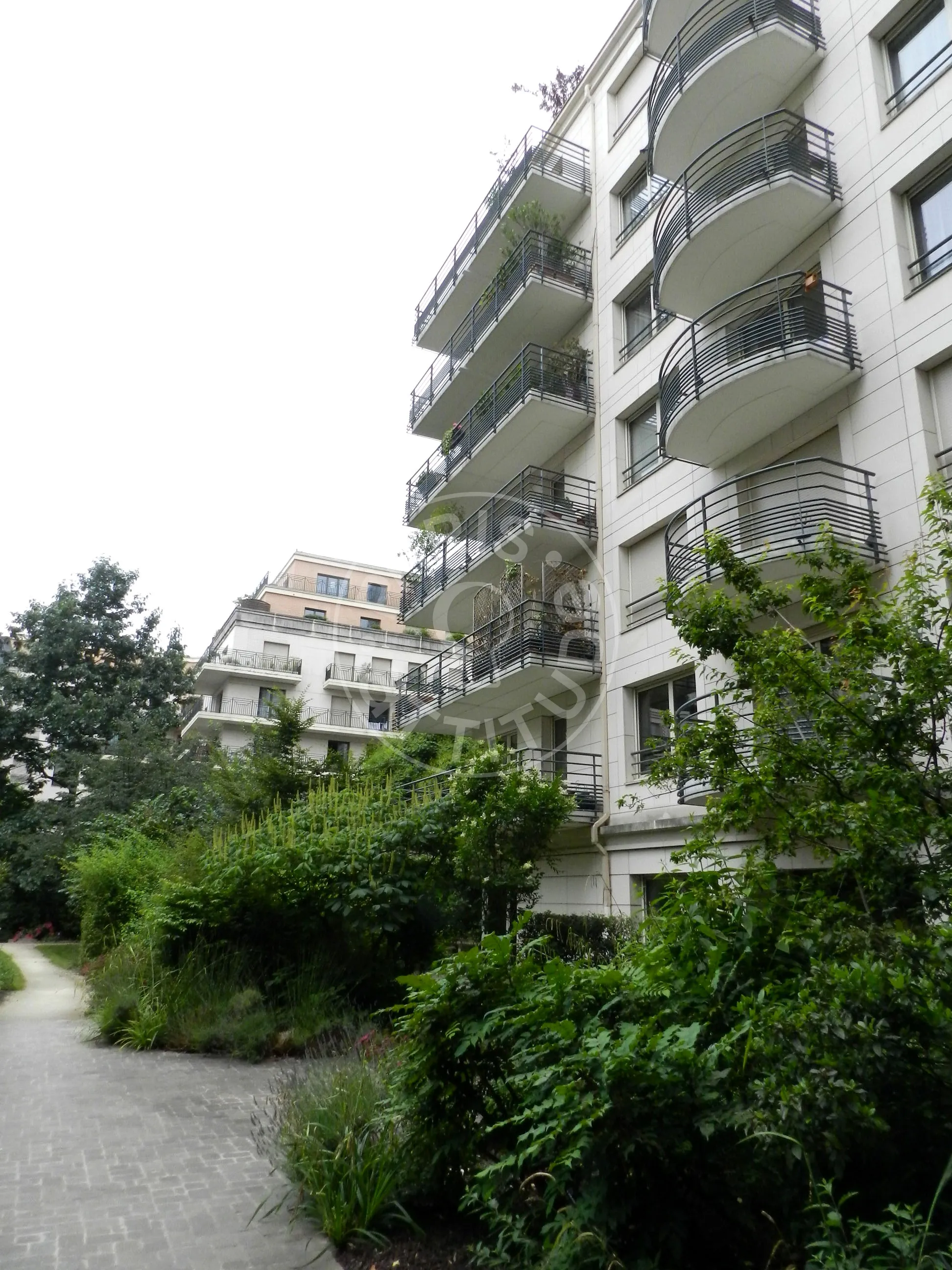 Flat Rue Rouelle in Paris