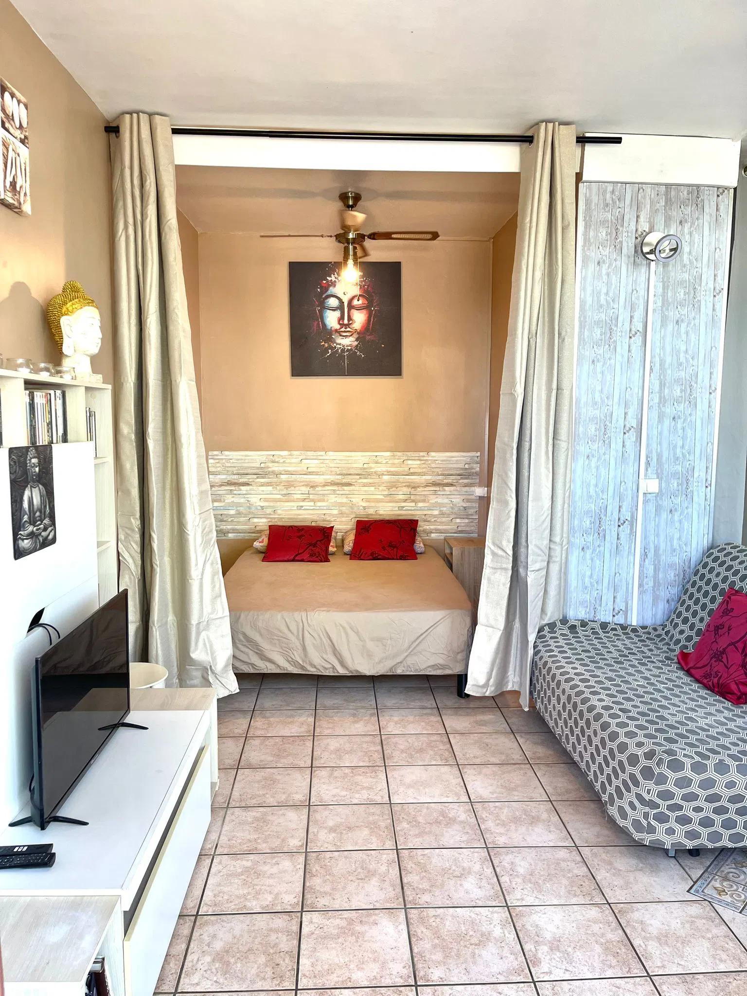 Chambre Ancienne Route de Marseille à Martigues