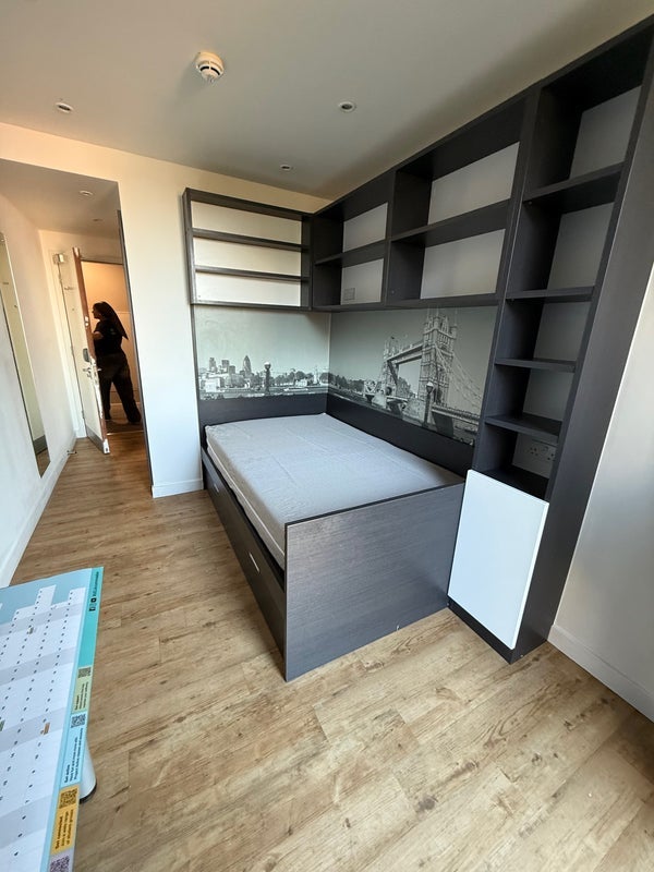 Room Camley Street in Greater London