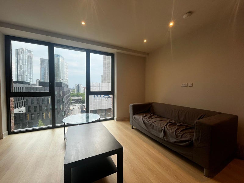 Flat Dutton Street in Manchester