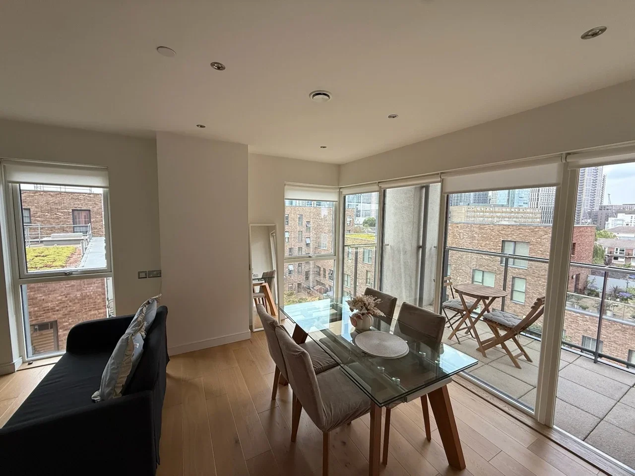 Flat Ovex Close in Greater London