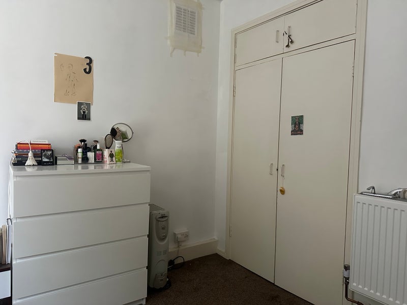 Room Carlton Hill in City of Westminster