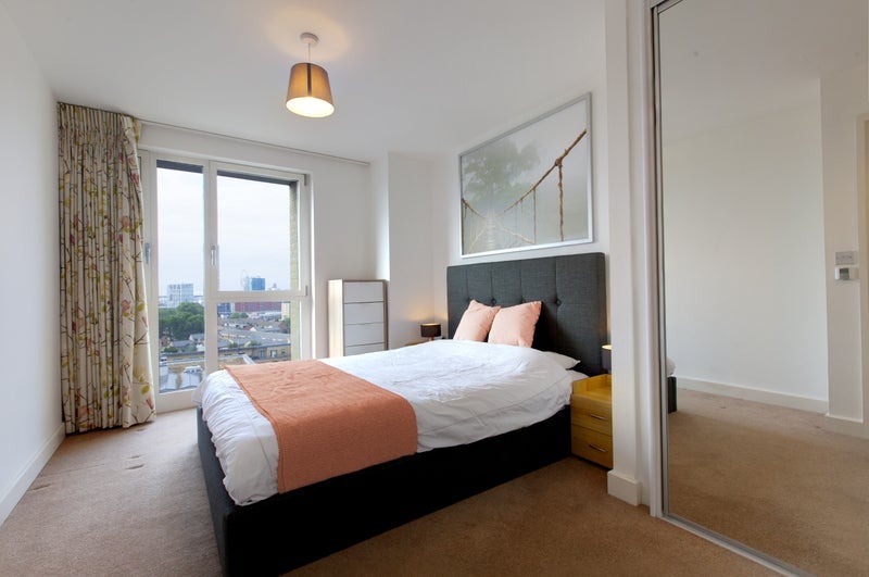Flat Jefferson Plaza in Greater London